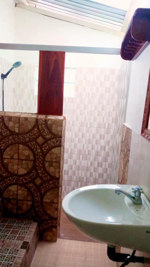 Hitokalak Lena House Flores מראה חיצוני תמונה